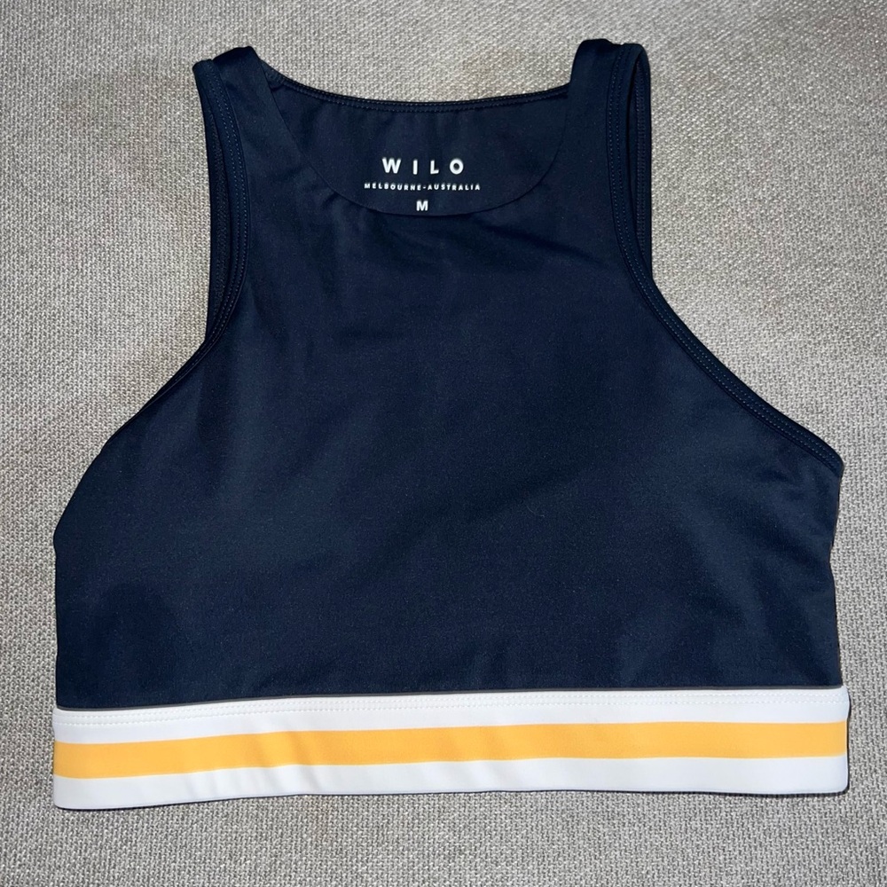 Wilo Contour Rib Sports Bra Size: Medium